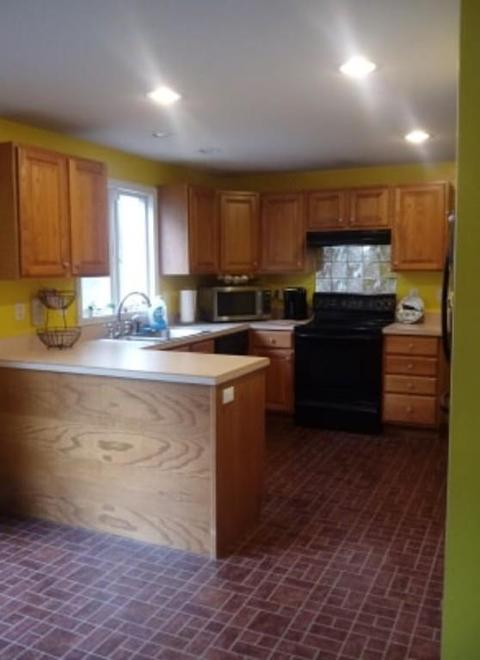 102 Tinkham Rd, Springfield, MA 01129 photo 9