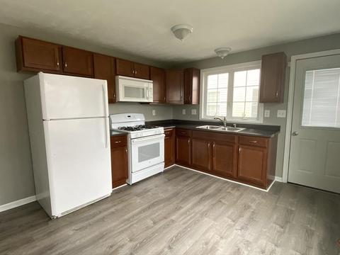 251 Morton St, Springfield, MA 01119 photo 4