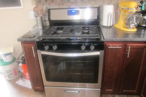 66 Flint St, Springfield, MA 01129 photo 15
