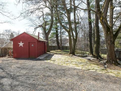 2 W Hampton, Worcester, MA 01610 photo 3