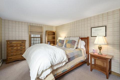 8 Wendy St, Walpole, MA 02081 photo 23