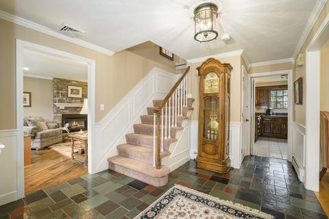 8 Wendy St, Walpole, MA 02081 photo 3