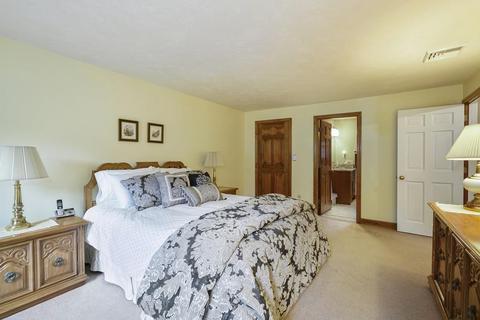 8 Wendy St, Walpole, MA 02081 photo 20