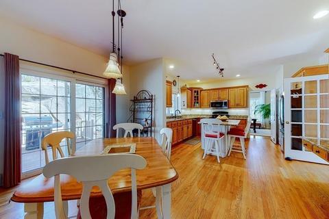 2 Brookside St, Upton, MA 01568 photo 6