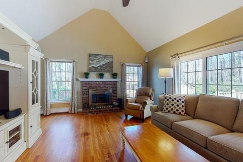 2 Brookside St, Upton, MA 01568 photo 12
