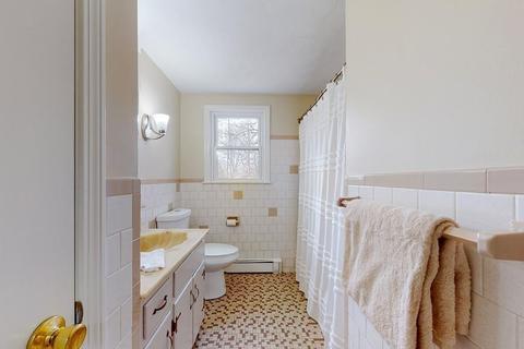 2 Edward Dr, Walpole, MA 02081 photo 14