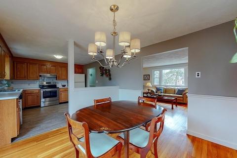 2 Edward Dr, Walpole, MA 02081 photo 8