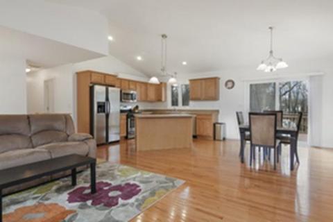 44 Steele Rd, Enfield, CT 06082 photo 5