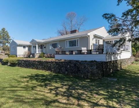 3 Flint St, Marblehead, MA 01945 photo 1