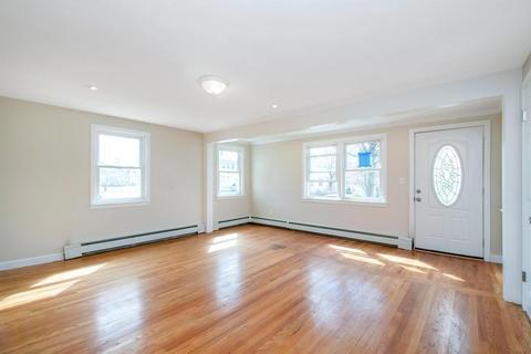 20 Olea St, Chicopee, MA 01020 photo 10