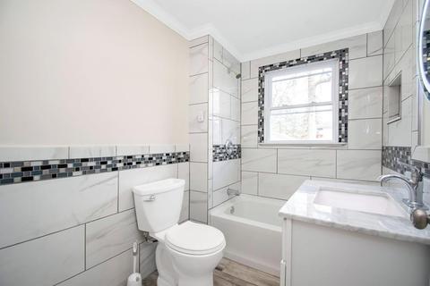 20 Olea St, Chicopee, MA 01020 photo 6