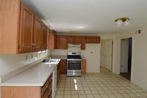9 Spring St, Millis, MA 02054 photo 6