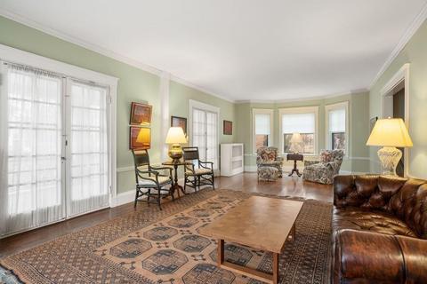 228 Pleasant St, Brookline, MA 02446 photo 4