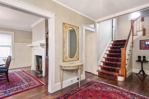 228 Pleasant St, Brookline, MA 02446 photo 3