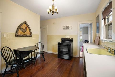 228 Pleasant St, Brookline, MA 02446 photo 7