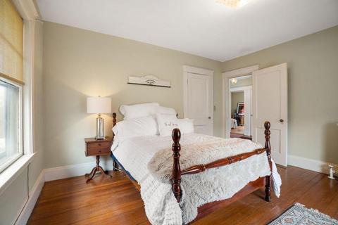 228 Pleasant St, Brookline, MA 02446 photo 11