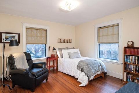 228 Pleasant St, Brookline, MA 02446 photo 13