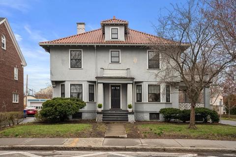 228 Pleasant St, Brookline, MA 02446 photo 1