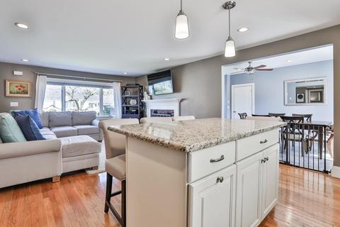 11 Sheffield Rd, Danvers, MA 01923 photo 4