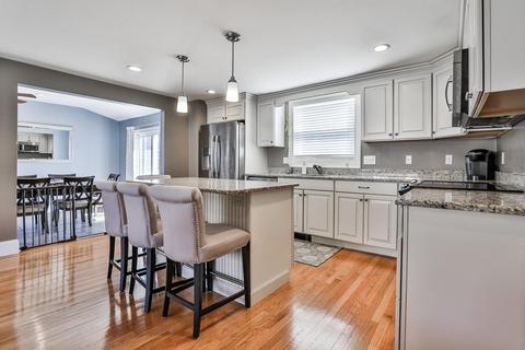 11 Sheffield Rd, Danvers, MA 01923 photo 5