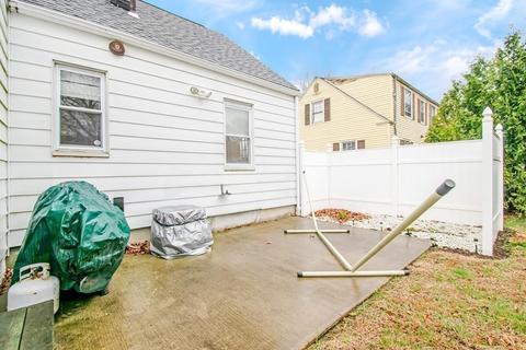 149 Powell Ave, Springfield, MA 01118 photo 5