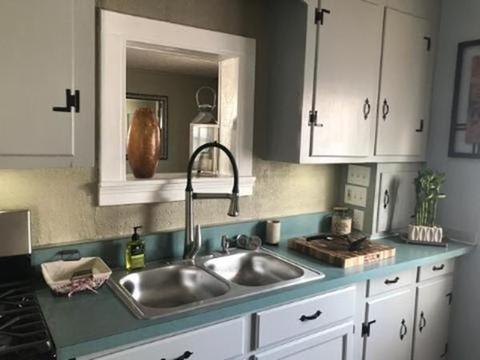 94 Upland St, Springfield, MA 01104 photo 8