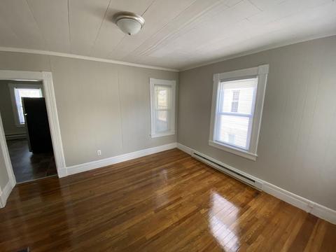 90 Grover St, Springfield, MA 01104 photo 7