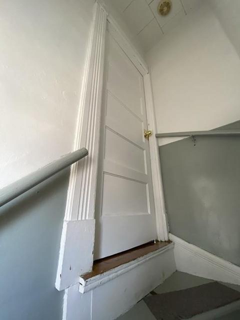 90 Grover St, Springfield, MA 01104 photo 5