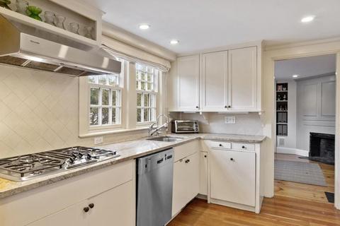 927 High St, Dedham, MA 02026 photo 10