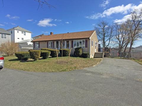 28 Dundee St, Fall River, MA 02721 photo 2