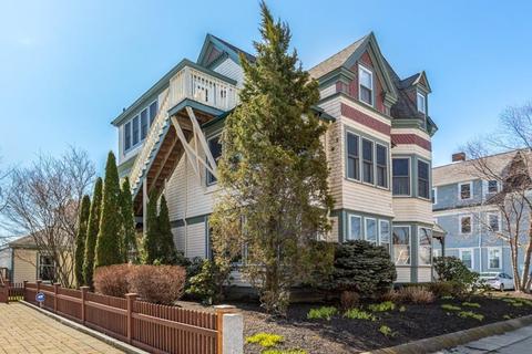 29 Lothrop St #2, Beverly, MA 01915 photo 2