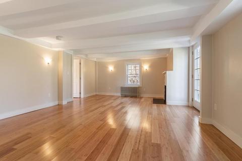44 High St, Gloucester, MA 01930 photo 5