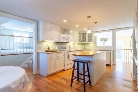 34 Woodledge Rd, Needham, MA 02492 photo 6