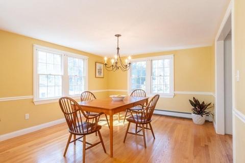34 Woodledge Rd, Needham, MA 02492 photo 9