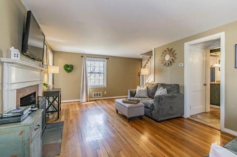 10 Donbray Rd, Springfield, MA 01119 photo 5