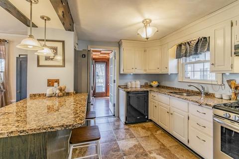 10 Donbray Rd, Springfield, MA 01119 photo 11