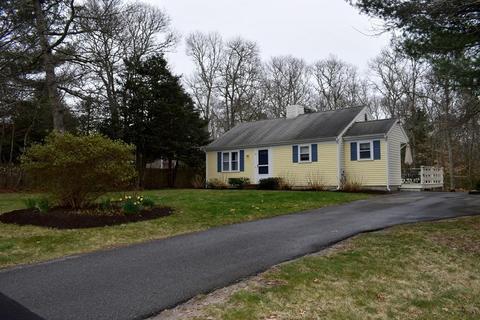 24 Gunters Ln, Mashpee, MA 02649 photo 9