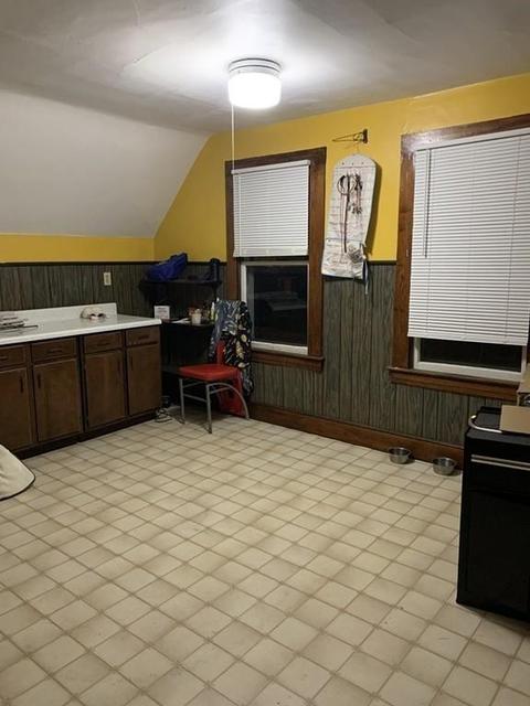 37 Virginia St, Springfield, MA 01108 photo 9