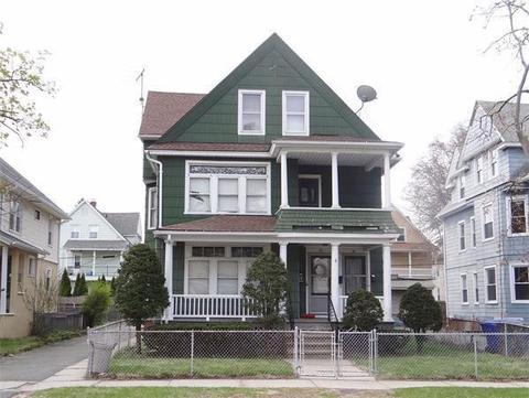 37 Virginia St, Springfield, MA 01108 photo 1