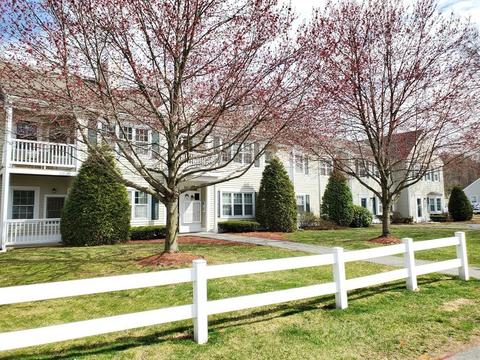 100 Brookside Dr #E, Andover, MA 01810 photo 1