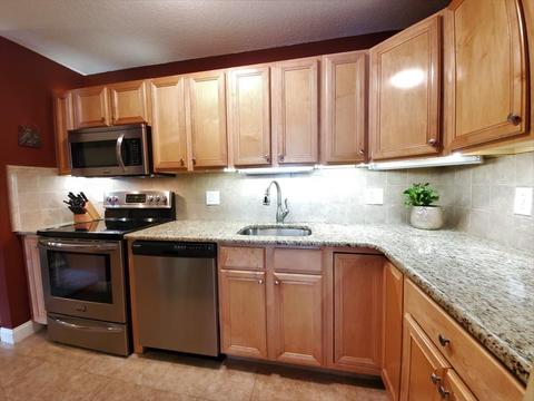 100 Brookside Dr #E, Andover, MA 01810 photo 3