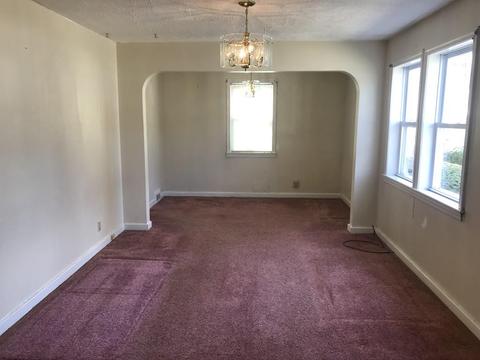 71 Stanhope Rd, Springfield, MA 01109 photo 4