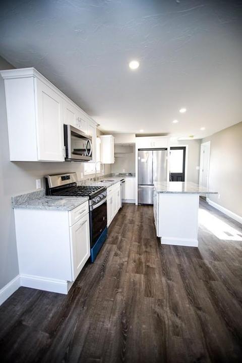 20 Adams St, Fairhaven, MA 02719 photo 4
