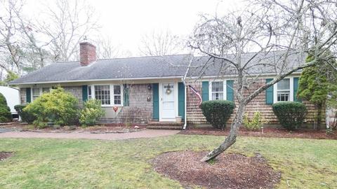 43 Tomahawk Dr, Barnstable, MA 02632 photo 1