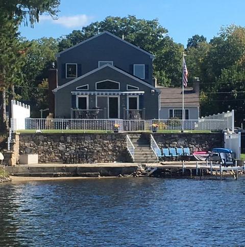 92 Lakeside Ave, Webster, MA 01570 photo 1
