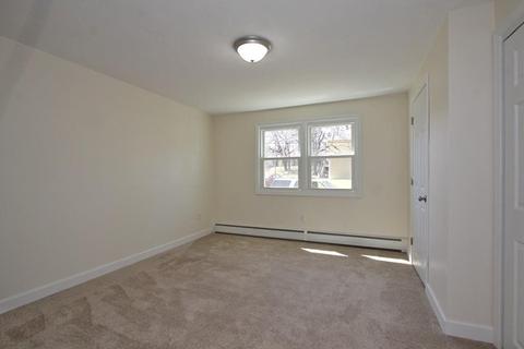 6 Phillips St, Worcester, MA 01604 photo 5