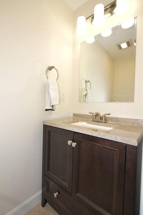 6 Phillips St, Worcester, MA 01604 photo 8
