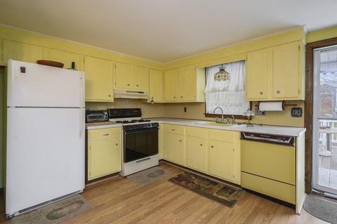 19 Odysis Dr, Buzzards Bay, MA 02532 photo 11