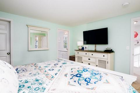 87 Adams St, Dunstable, MA 01827 photo 17