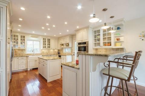 3 Old Brook Dr, Worcester, MA 01609 photo 3